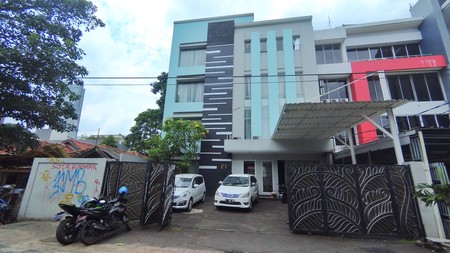 Office Guru Mughni,  Mega Kuningan dan Gatot Subroto