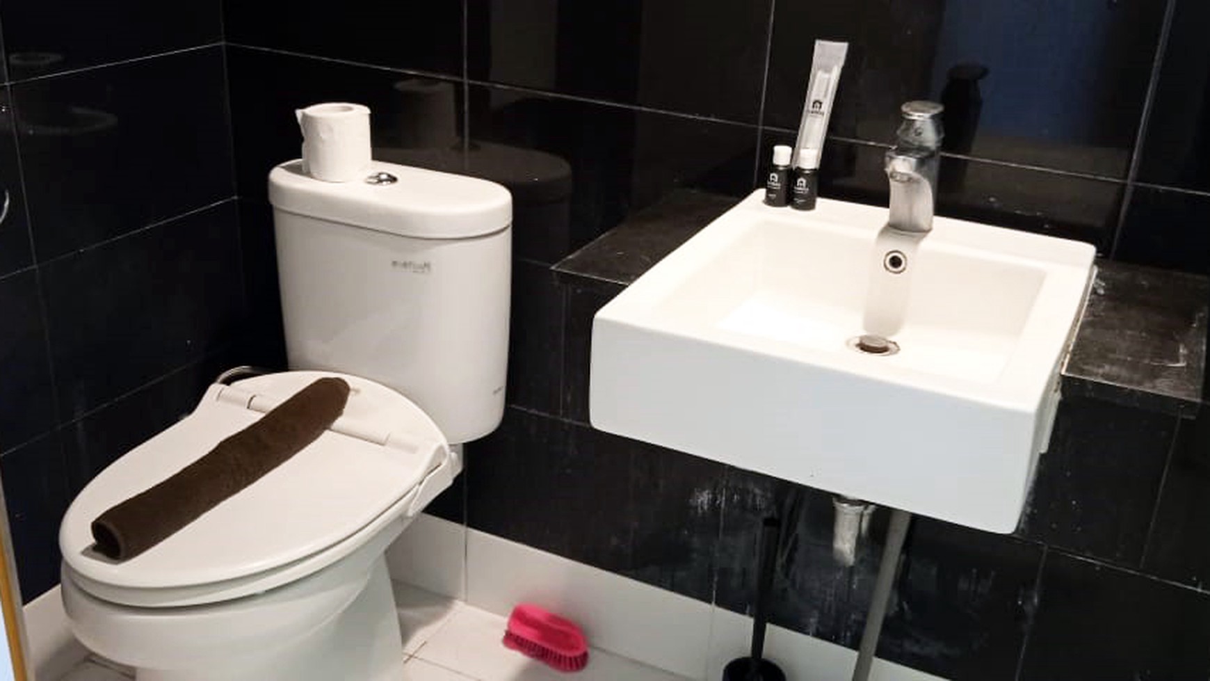 Apartemen The Square Siwalankerto Surabaya, Type Studio, View City, Full Furnished