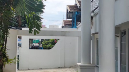 Ruang Usaha Siap Pakai dan Lokasi Strategis @Bintaro Sektor 3A