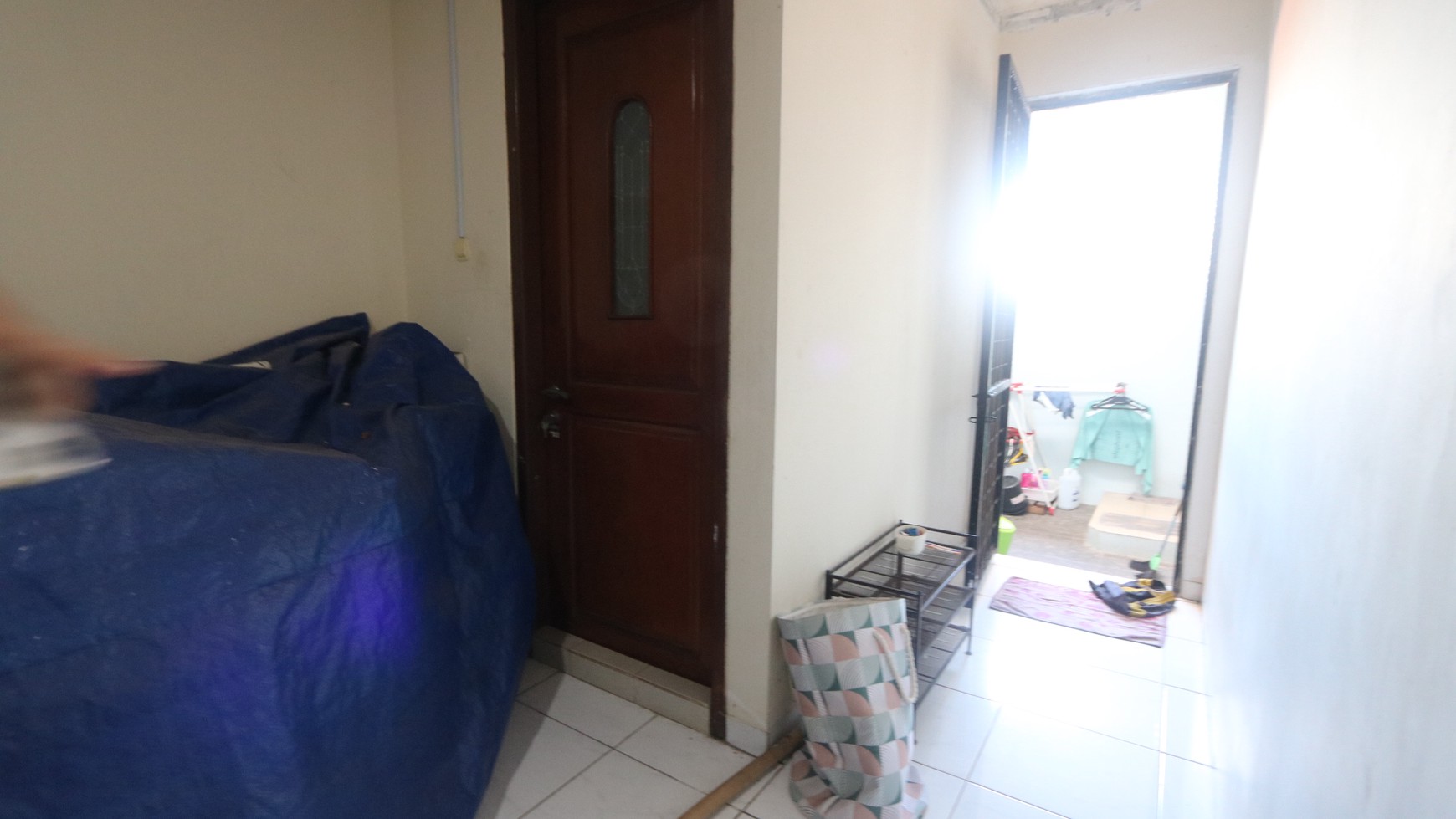 DIJUAL RUMAH HOMEY & COZY DI LOKASI STRATEGIS & ASRI CIRENDEU, BISA UNTUK KANTOR, USAHA / A homey & strategic house in Cirendeu FOR SALE