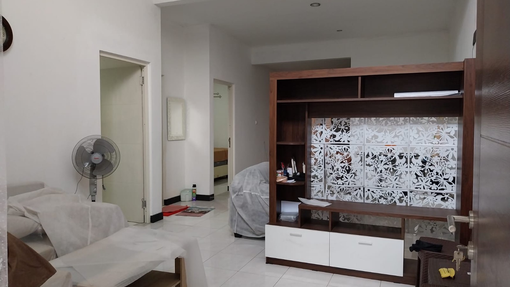 Perumahan Puri Surya Jaya cluster Valencia Dengan 2 Kamar Tidur Dan 1 Kamar Mandi Dan Juga Memiliki 1 Carpot Sertifikat Sudah SHM Dijual Dengan Nego Keras