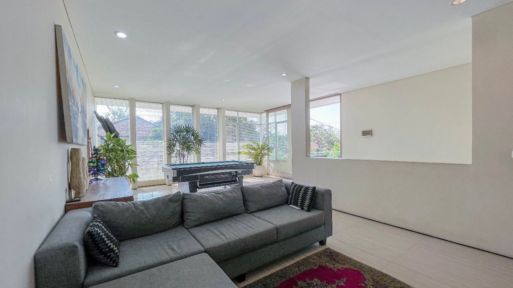 Freehold villa in Kerobokan Close Seminyak Bali