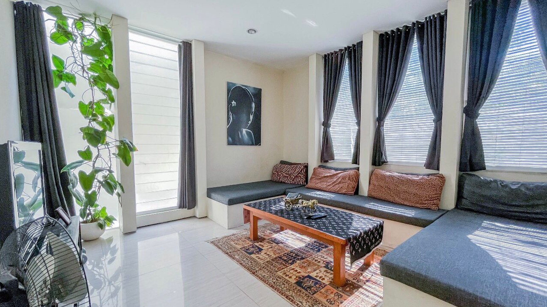 Freehold villa in Kerobokan Close Seminyak Bali