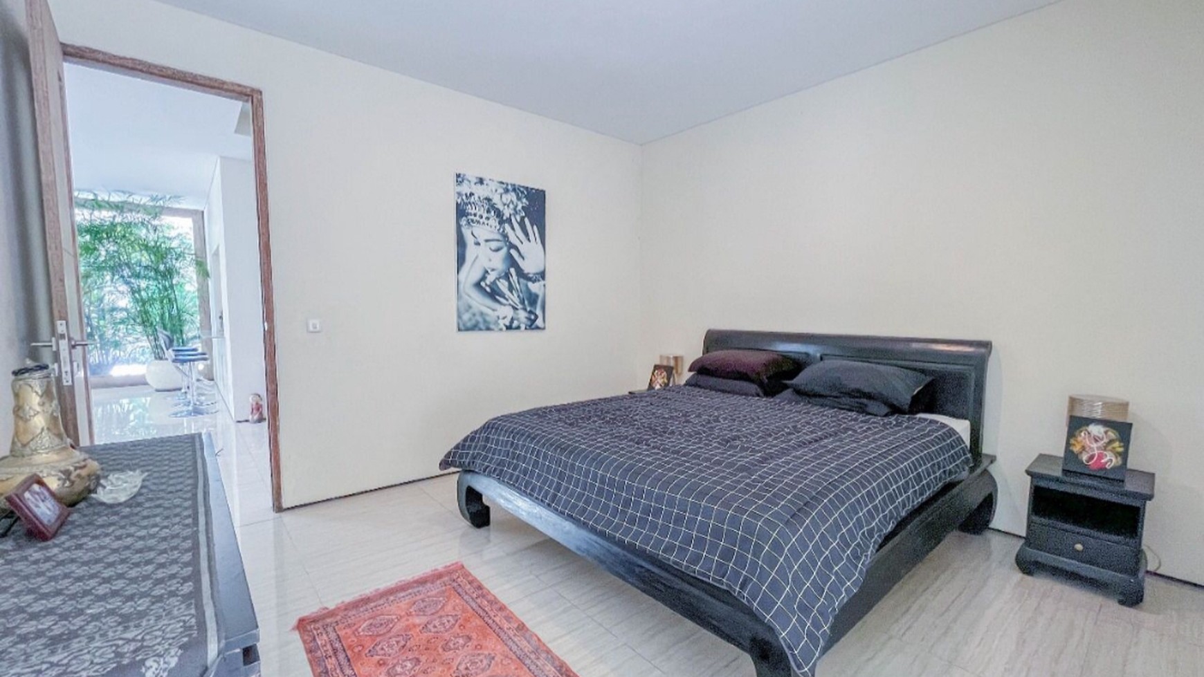 Freehold villa in Kerobokan Close Seminyak Bali