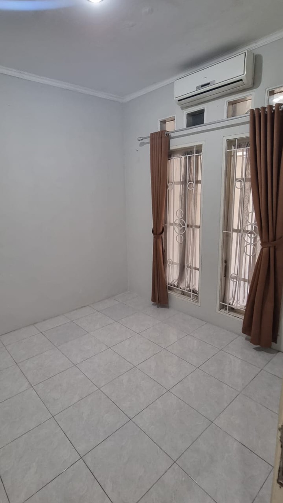 Rumah Cantik Siap Huni dengan Hunian Nyaman dan Asri @Bintaro