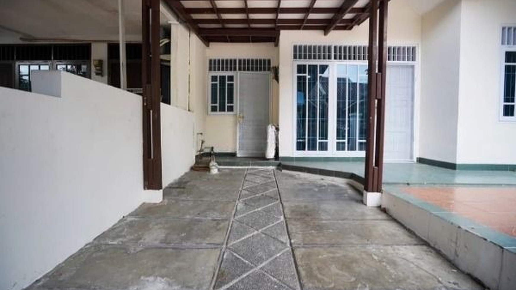 Rumah Villa Permata, Jl Permata Sakti, Lippo Karawaci, Luas 8x15m2