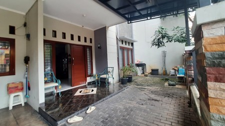 Jual Rumah Mewah di Taman Galaxy, Jakasampurna, Bekasi Barat - Lokasi Strategis dan Siap Huni