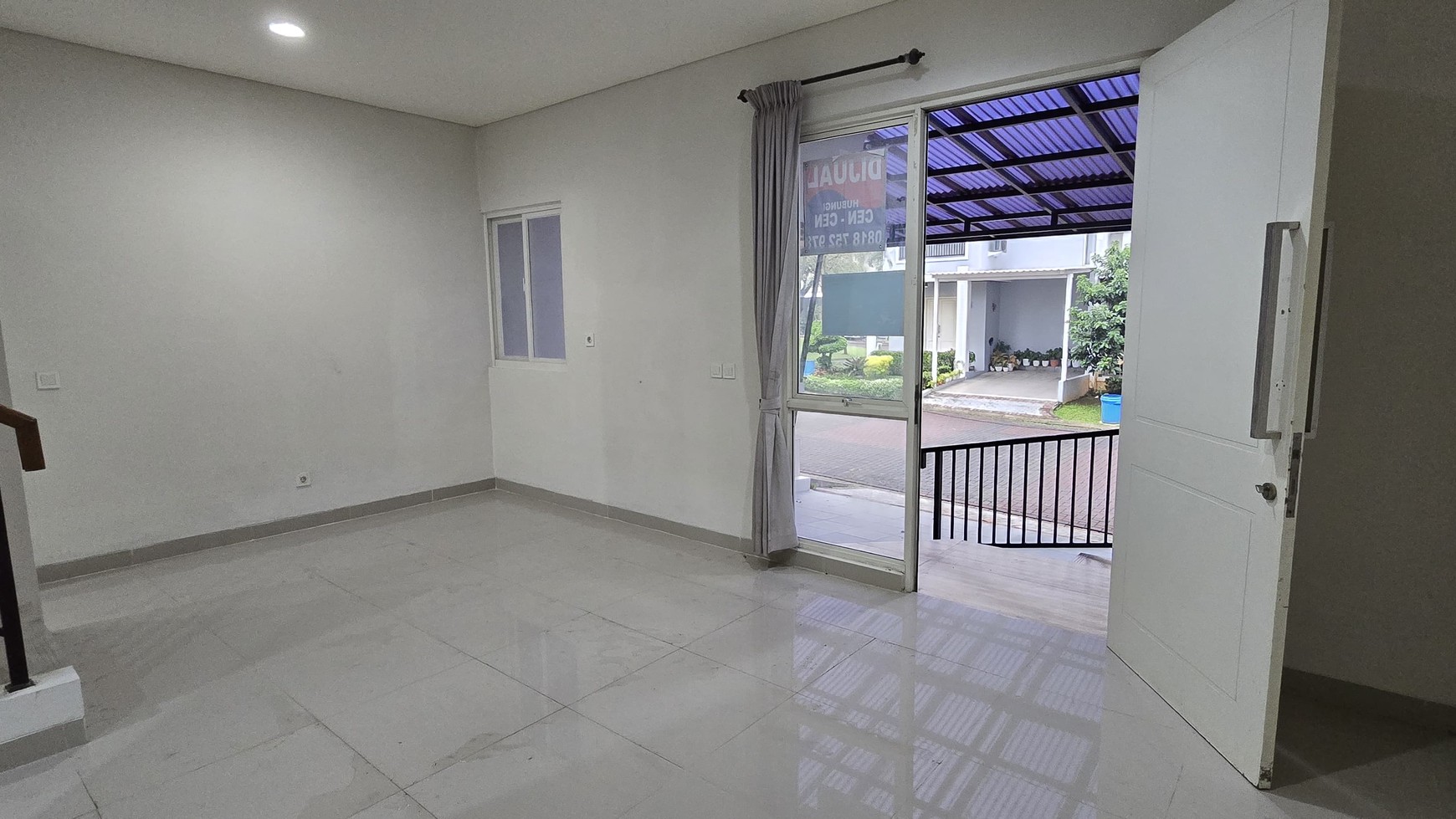 Rumah di Cluster SEVILLA PARK, Kencana Loka BSD CITY, di belakang sekolah Stella Maris