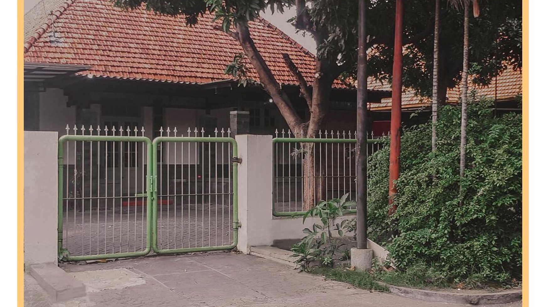 dijual rumah jalan progo taman bungkul surabaya