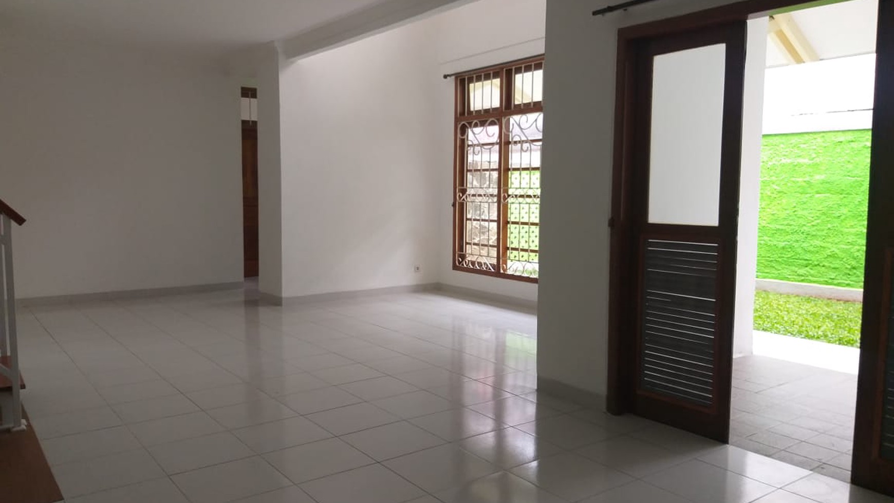 Rumah Bagus di River Park Bintaro Jaya Sektor 8.