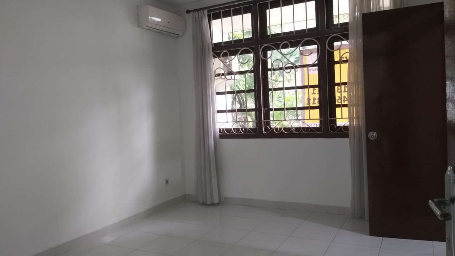 Rumah Bagus di River Park Bintaro Jaya Sektor 8.