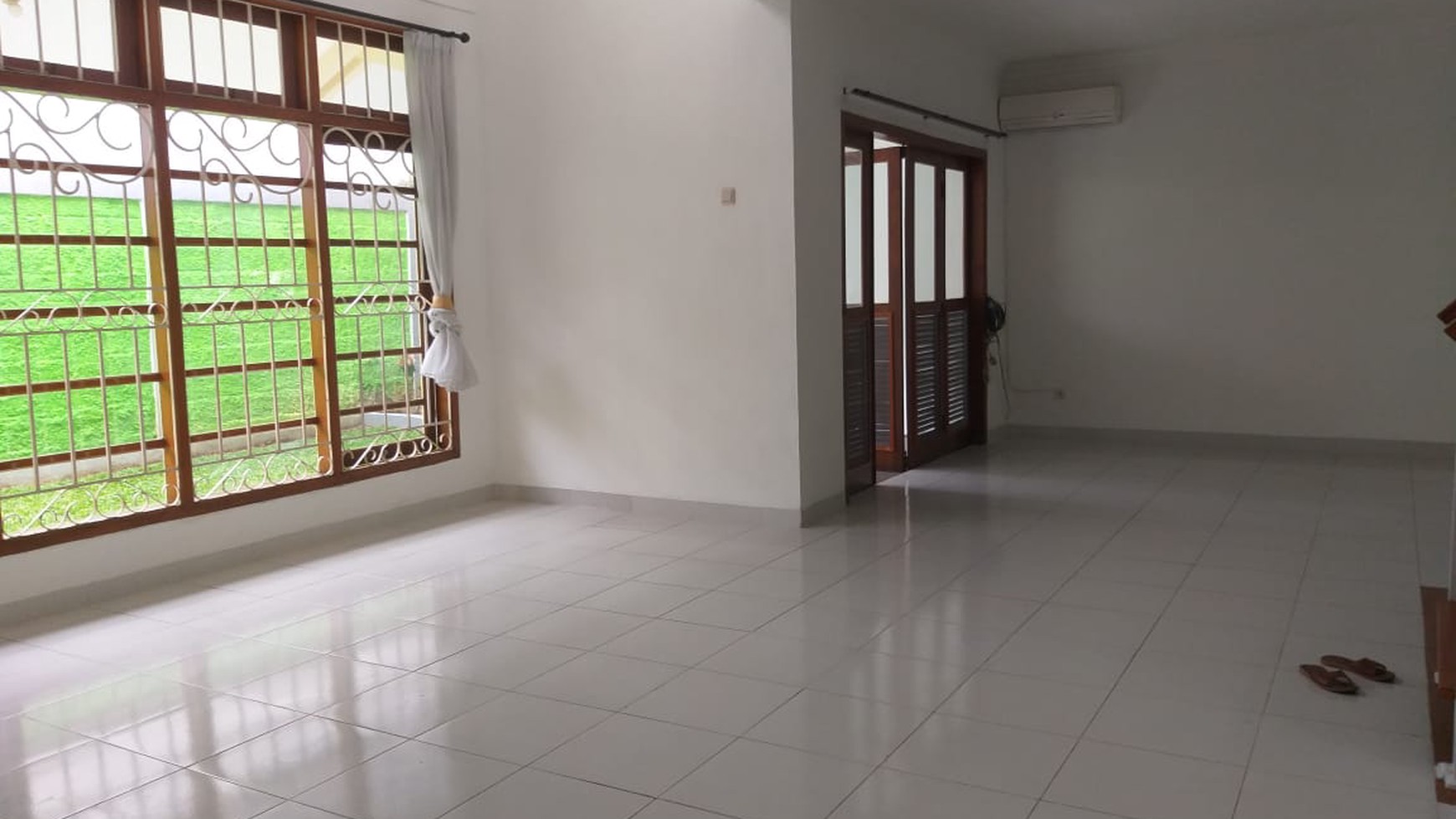 Rumah Bagus di River Park Bintaro Jaya Sektor 8.