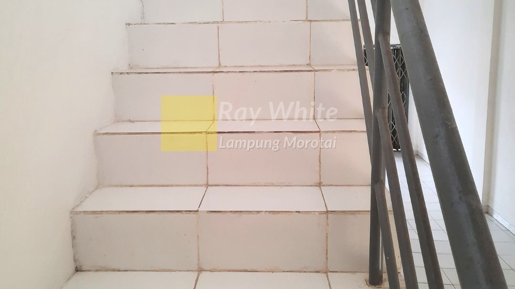 Dijual Ruko Lantai Dua Jalan Imam Bonjol