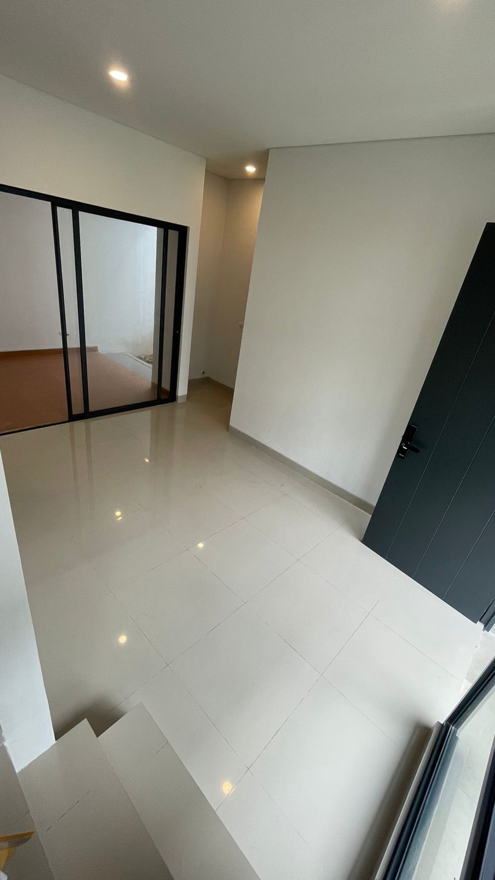 Hot Rent. Rumah 2 Lantai Yuthica, BSD