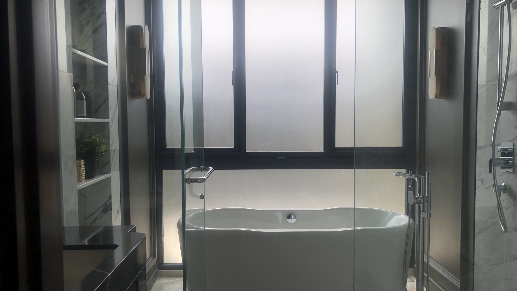 Rumah SULTAN TRESOR Type MONTEZ BSD City (E/5)