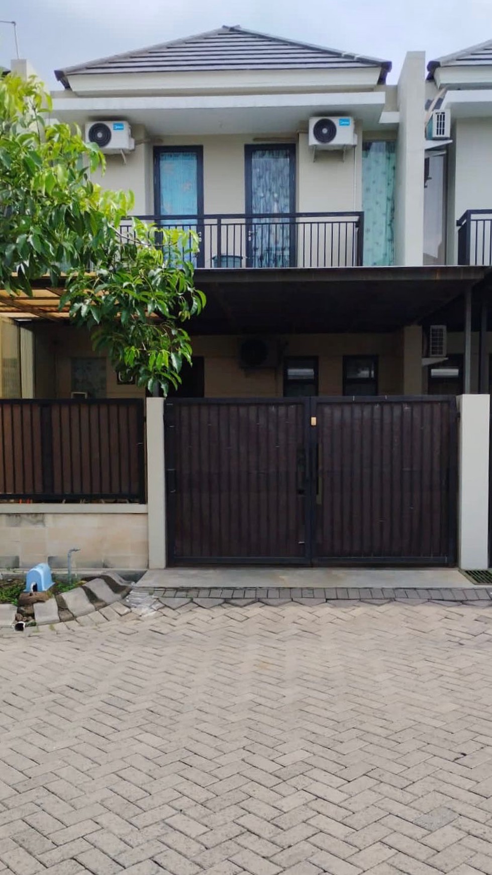 dijual rumah terawat minimalis pondok chandra