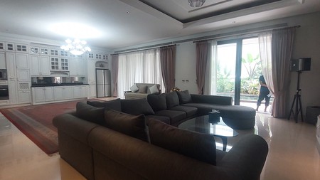 REPOSISI RUMAH BARU DESIGN MODERN SIAP HUNI DI AREA SENAYAN JAKARTA SELATAN