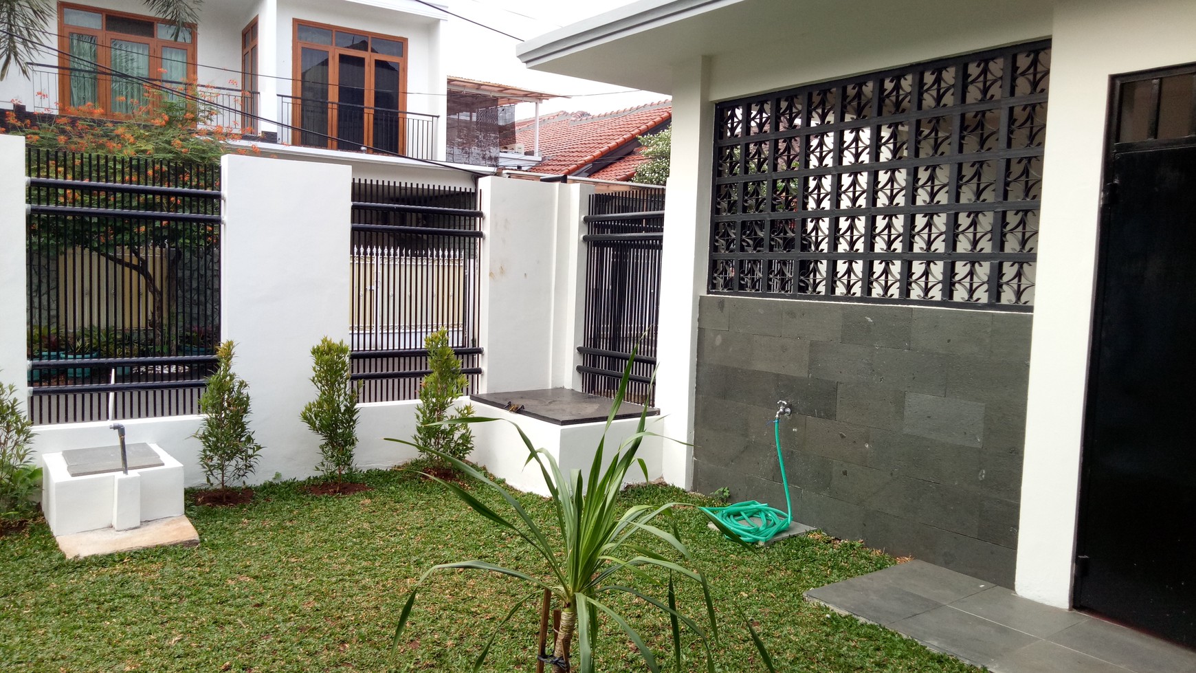 Luxury and huge house in Senopati area