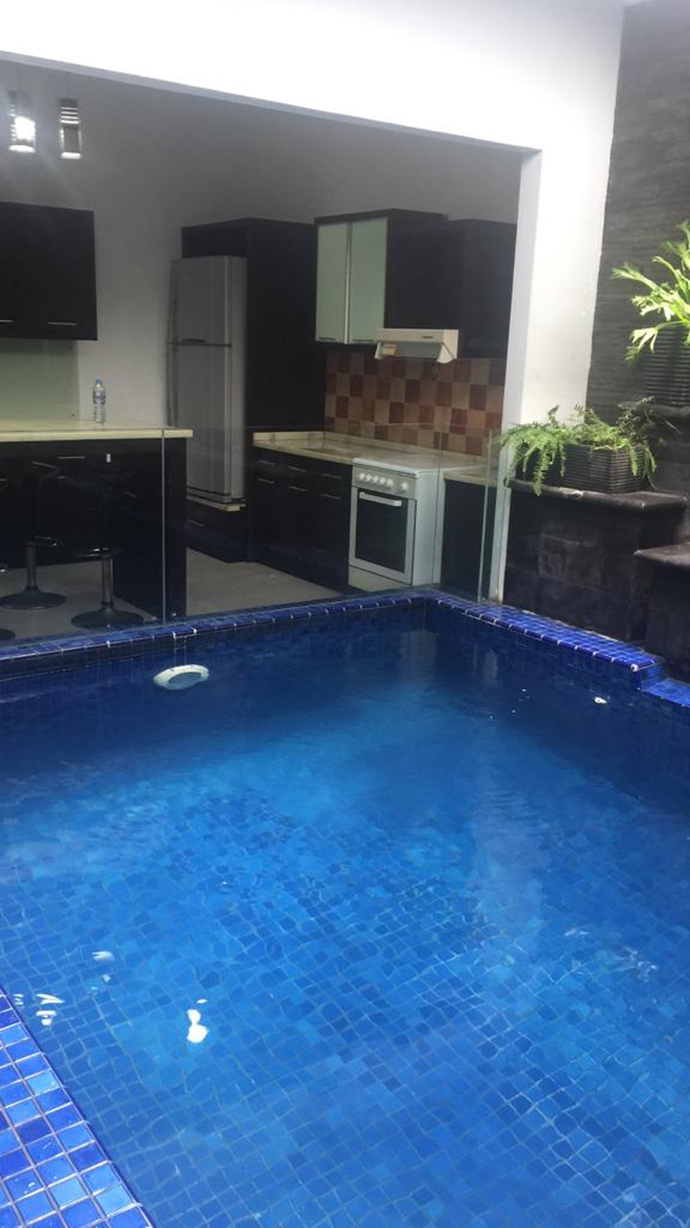 Luxury house in SENOPATI area