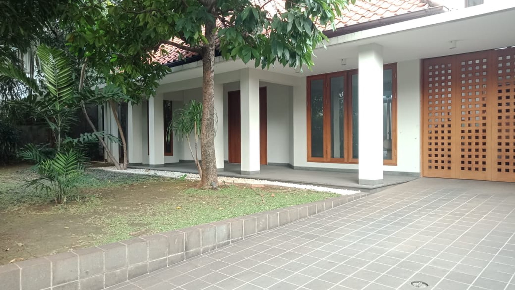 Luxury house in Senopati area 