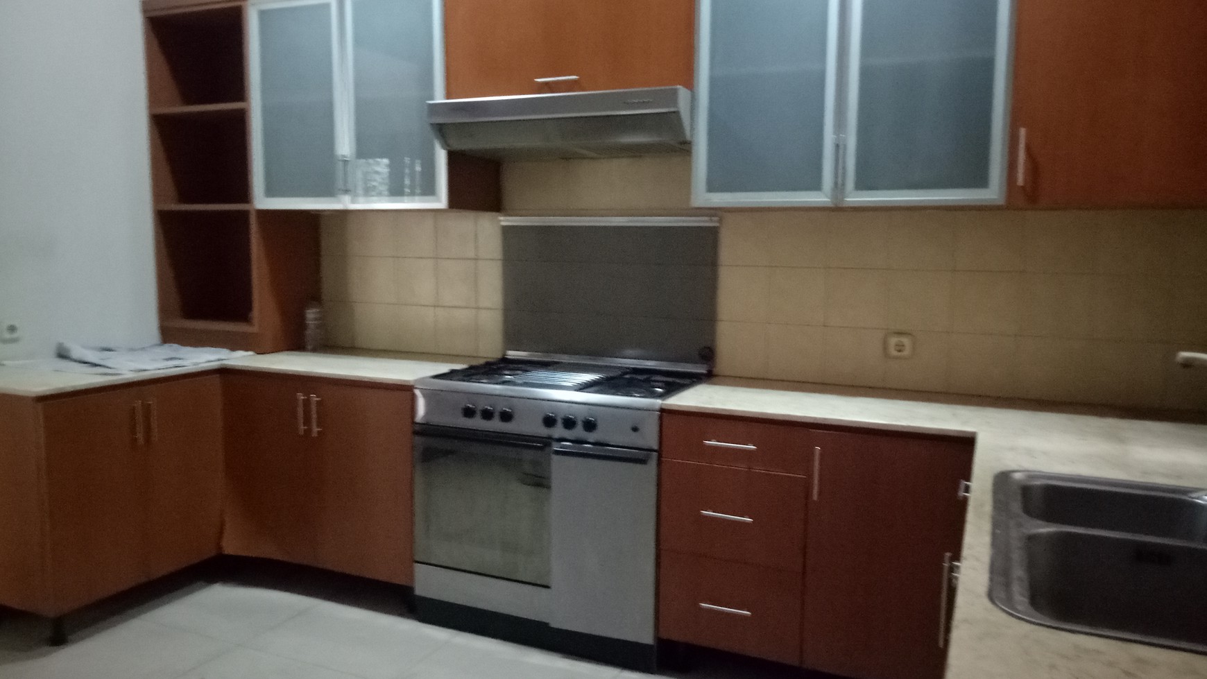 Luxury house in Senopati area ready for Rent suitable for residential or office