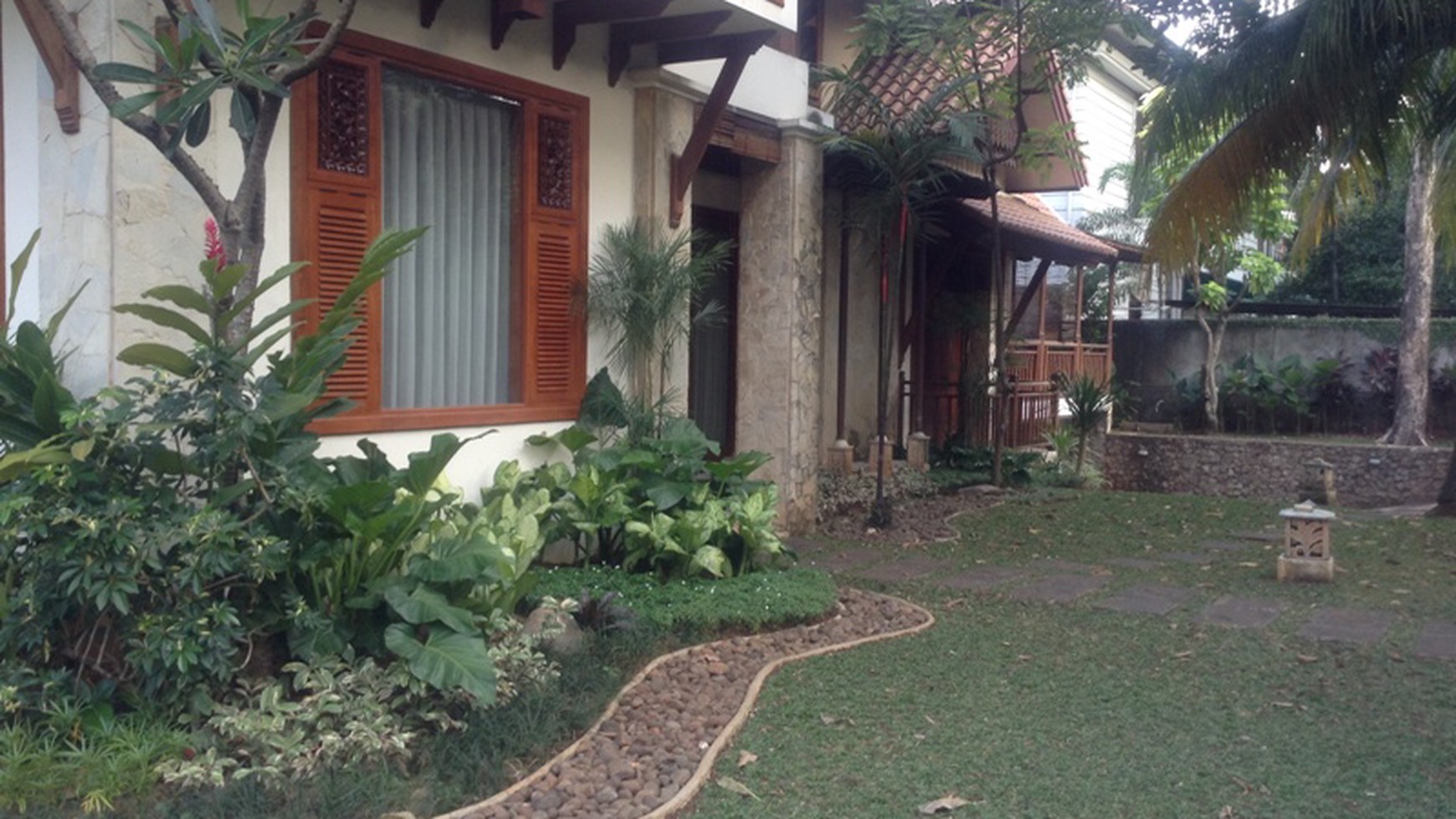 Cozy and Comfort House in Brawijaya