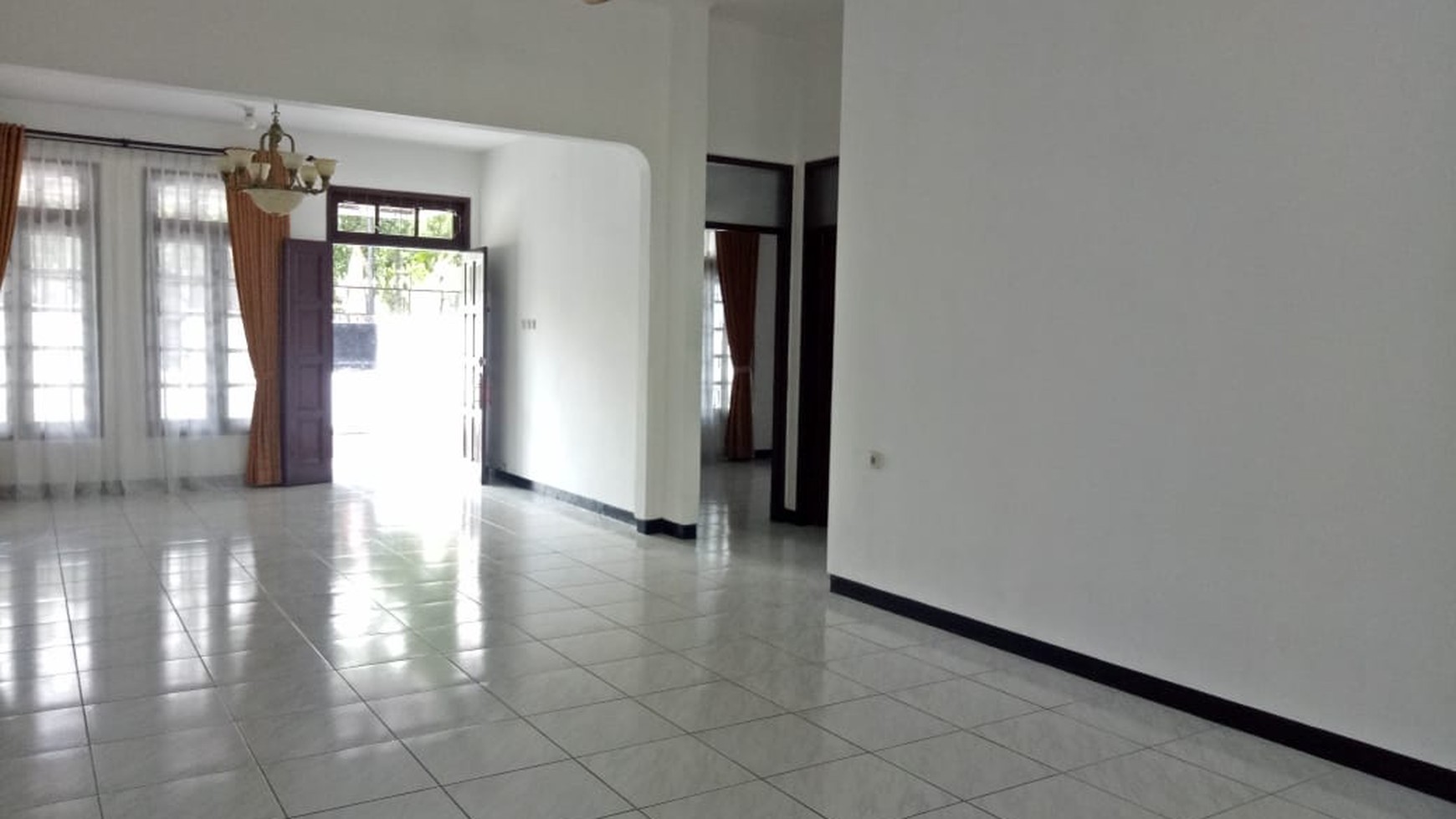 Comfortable house at Senopati area suitable for office