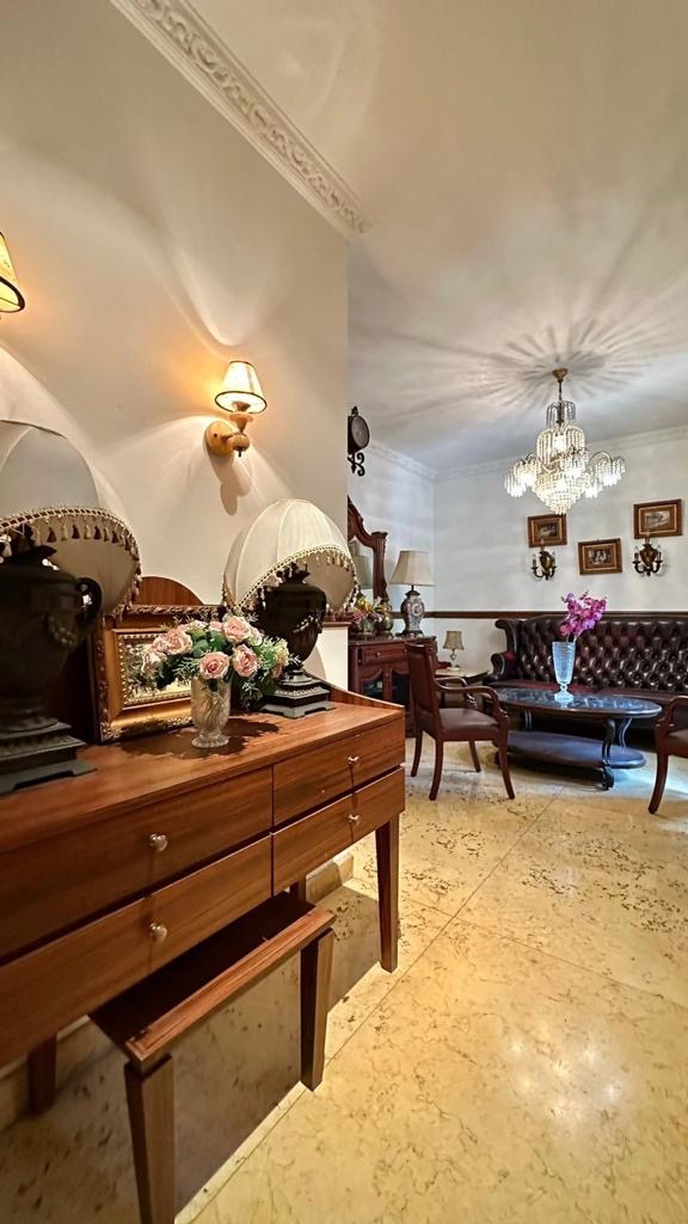 Rumah Mewah Classic Mediterranean Pondok Indah Jakarta Selatan