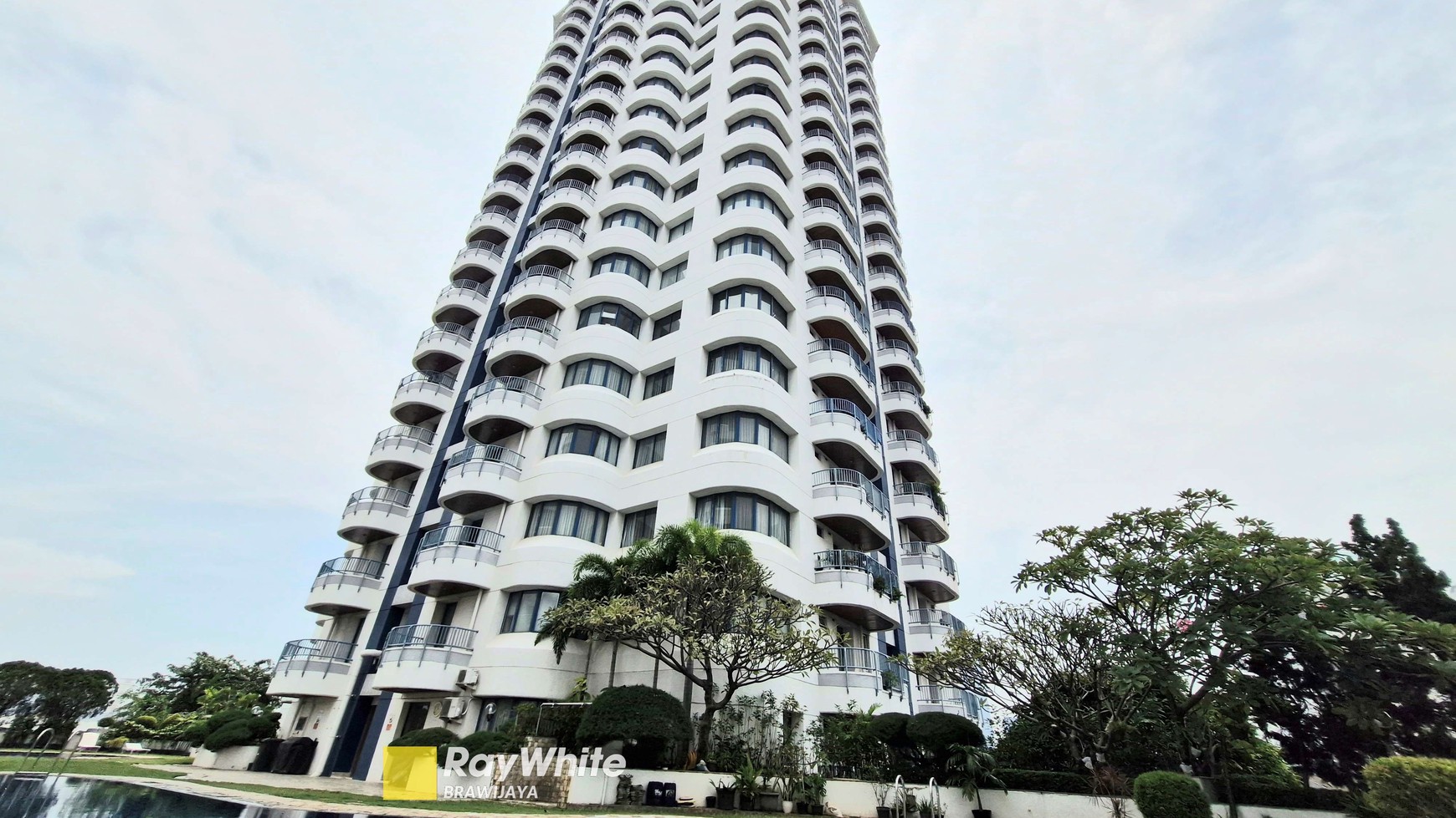 Apartemen Park Royale, Gatot Subroto, 2 menit ke tol Semanggi