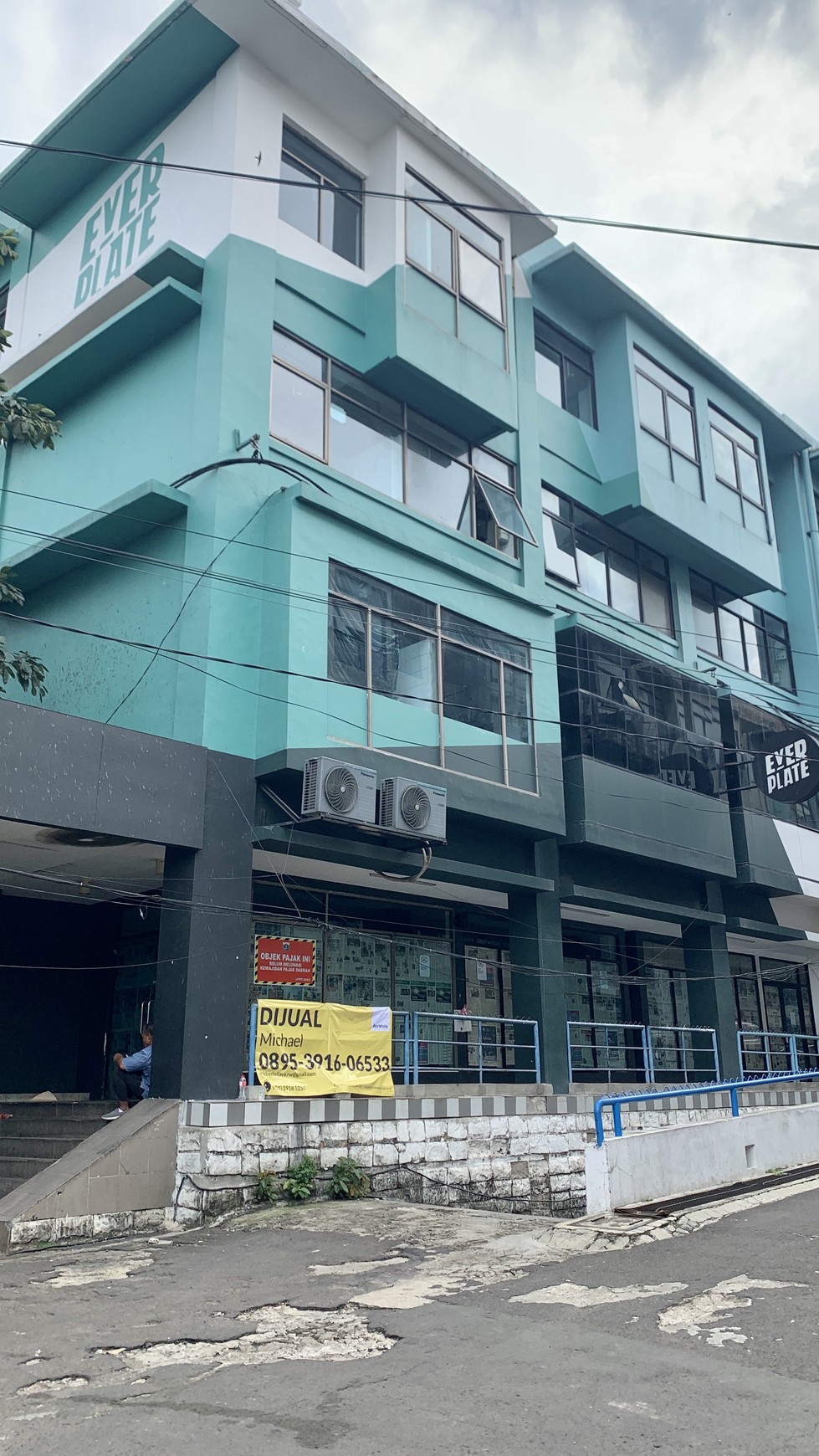 Dijual Ruko Gandeng 4 Unit Harga Dibawah NJOP Siap Pakai Lokasi Di Kramat Raya Senen, Jakarta Pusat
