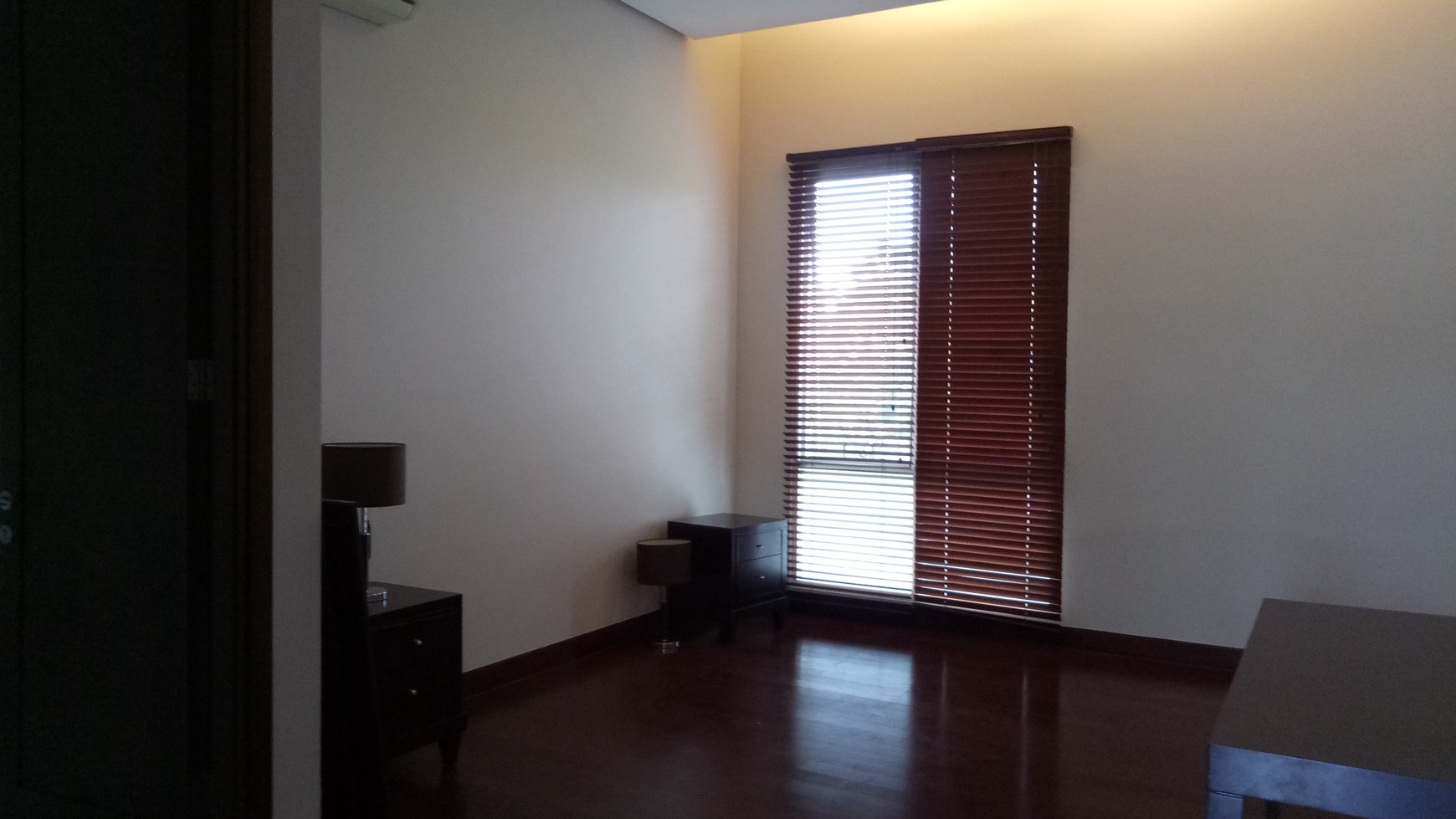 Luxury house at Senopati area ready for Rent