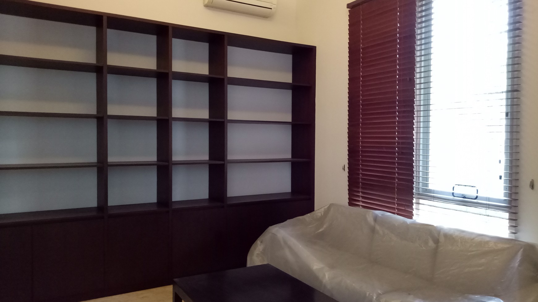 Luxury house at Senopati area ready for Rent