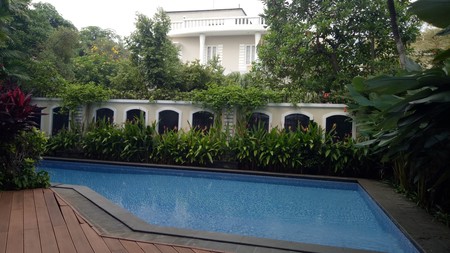 Luxury house in Pondok Indah area.