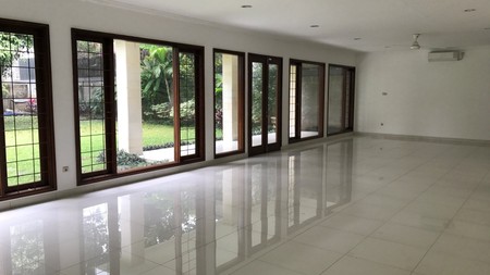 Beautiful Townhouse For Rent at Kemang