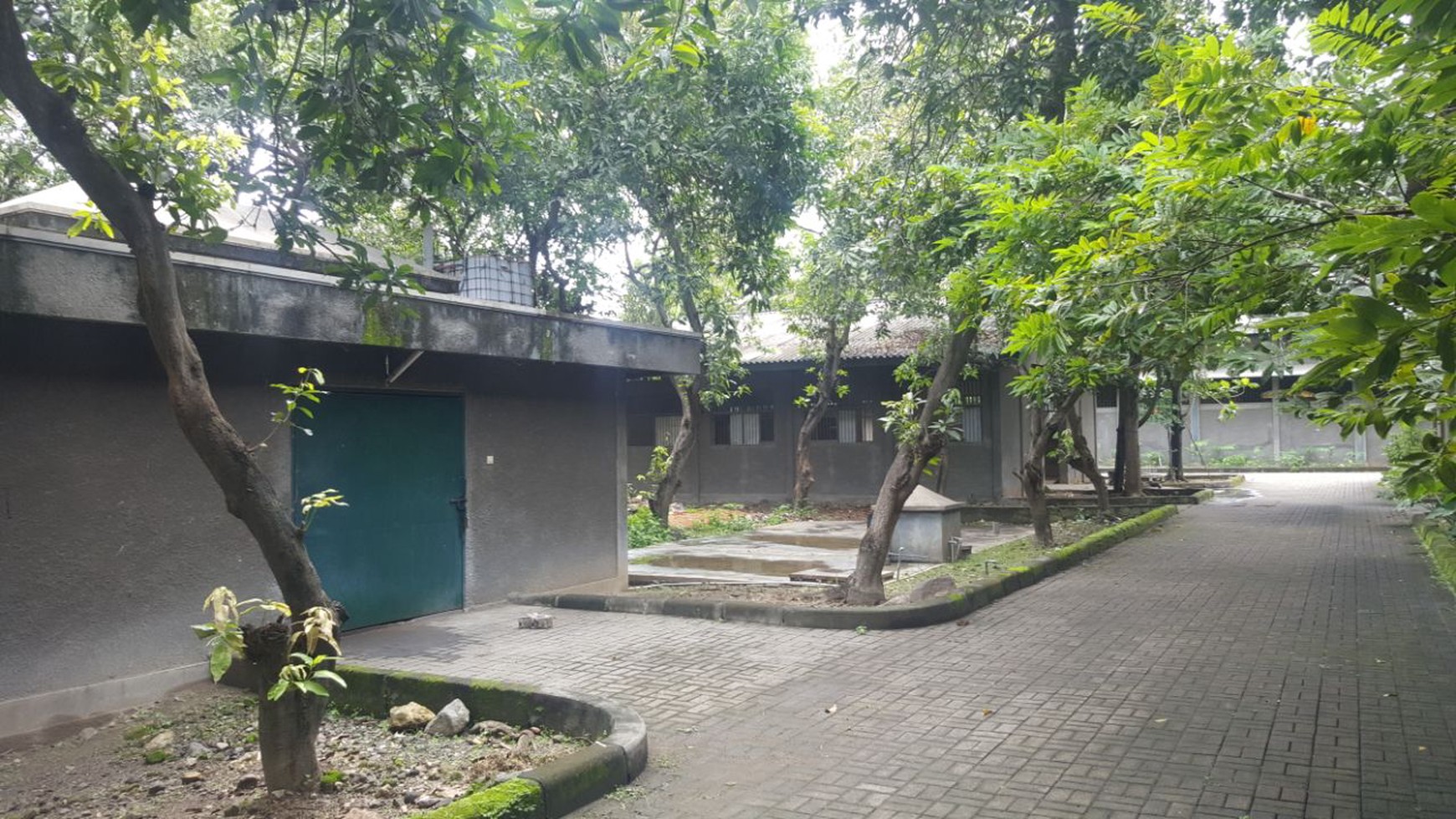 358. Dijual murah itung TANAH saja Jl Veteran Gresik ex pabrik 5 jt an/m²