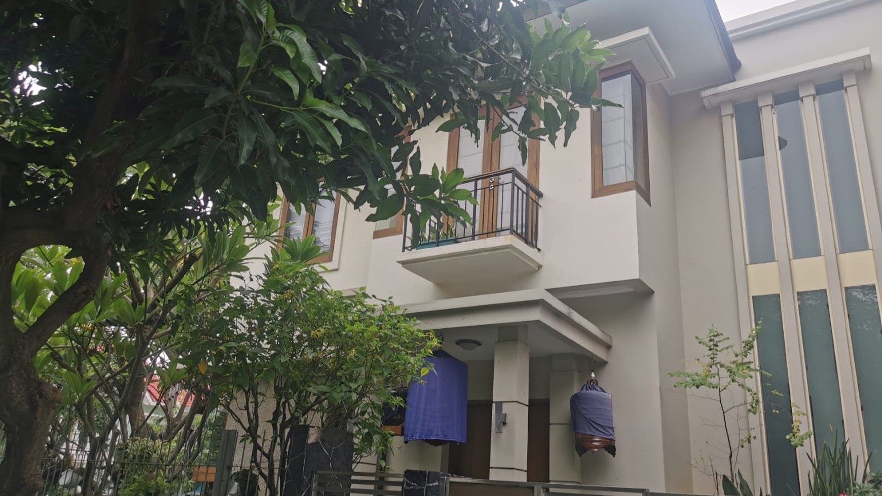 Rumah Gading Arcadia, Kelapa Gading, 14x15 m², fully furnished, hoek, asri & sejuk