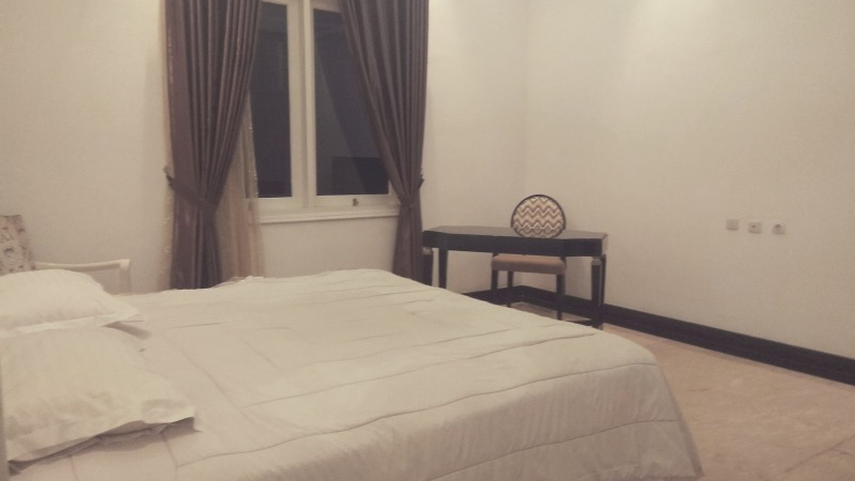 Comfortable and beautiful house In Menteng area for expatriat and others "The price can be negotiable"