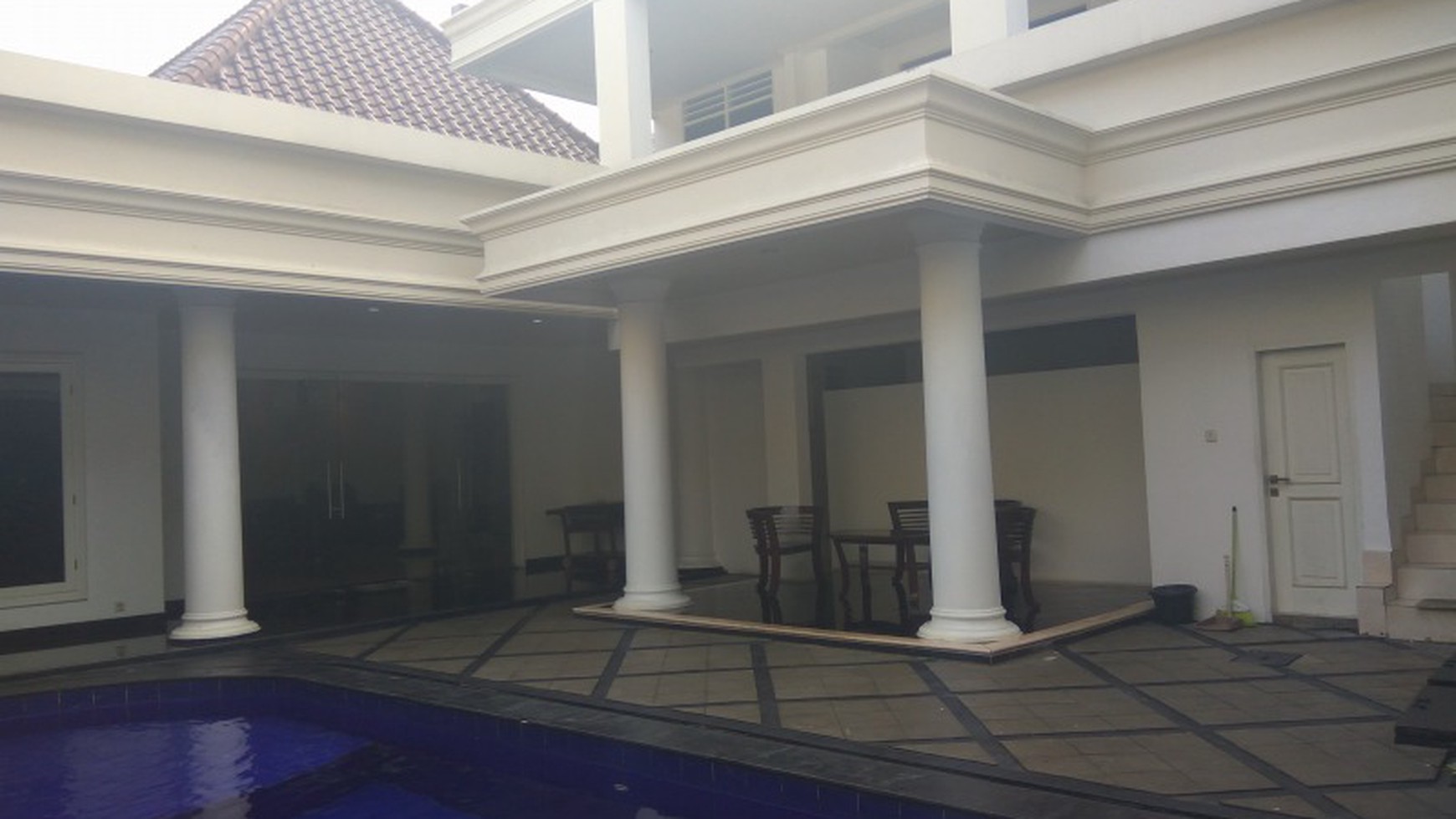 Comfortable and beautiful house In Menteng area for expatriat and others "The price can be negotiable"