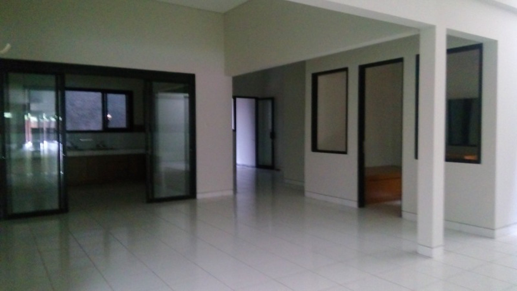 Comfortable and beautiful house In area Menteng for expatriat and others "The price can be negotiable"