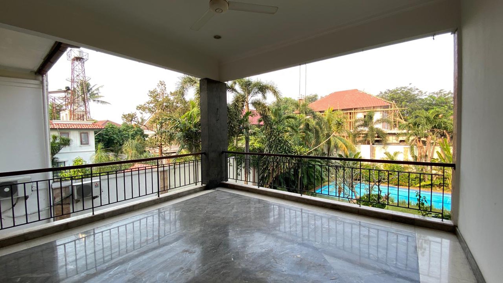 Luxury house in Pejaten area ready for rent