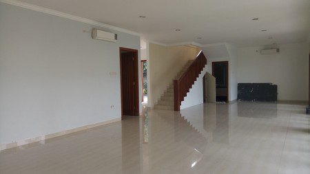 Luxury house in Pejaten suitable for office