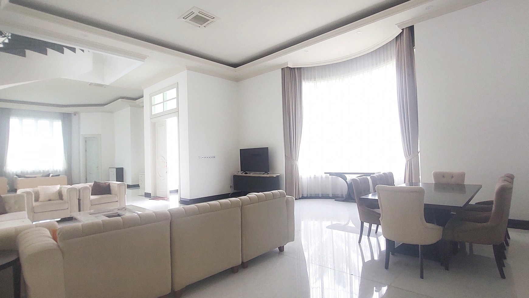 Luxury house in Kuningan area suitable for residential or office