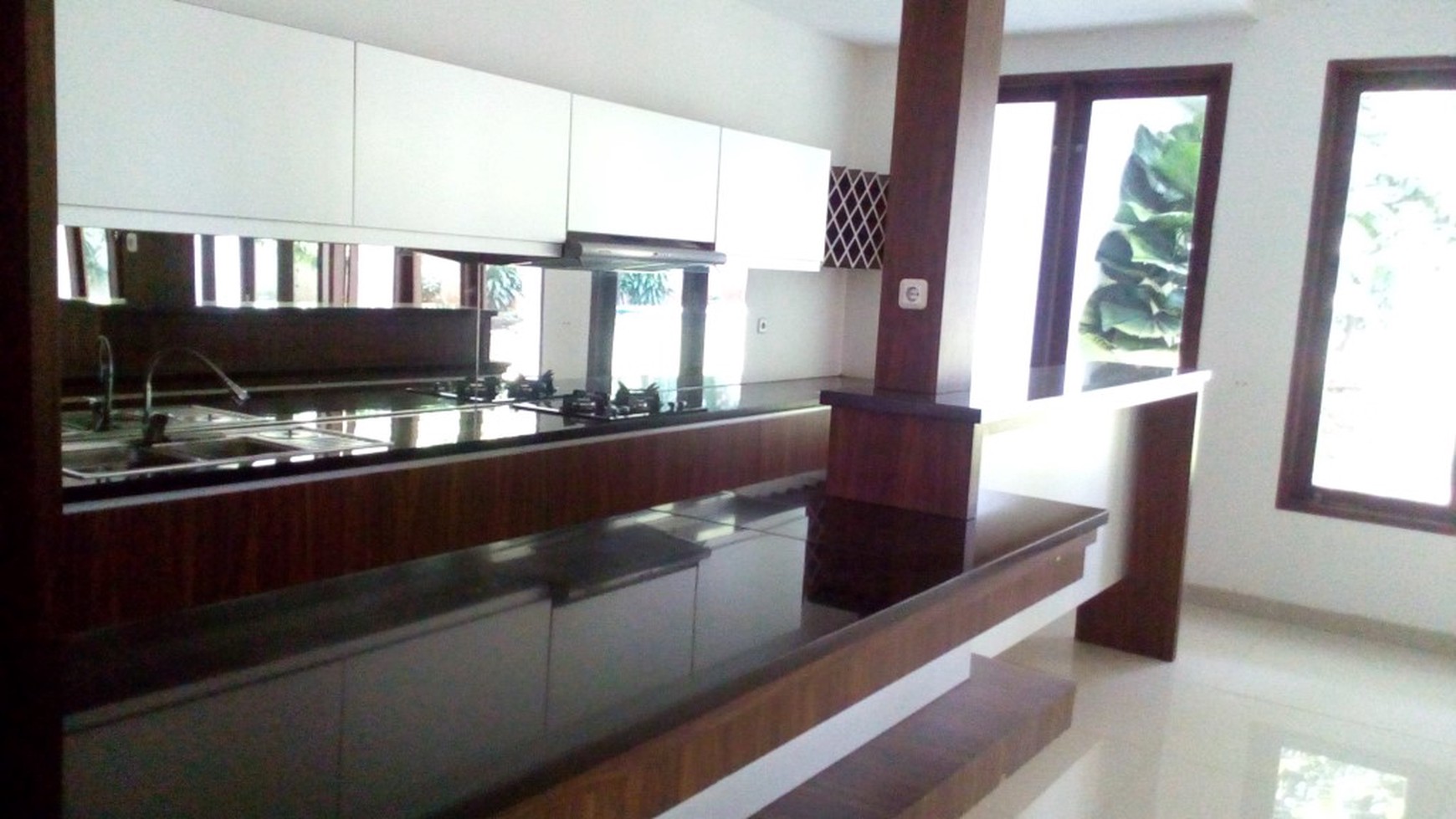 Beautiful House for rent in the prime area of Kemang