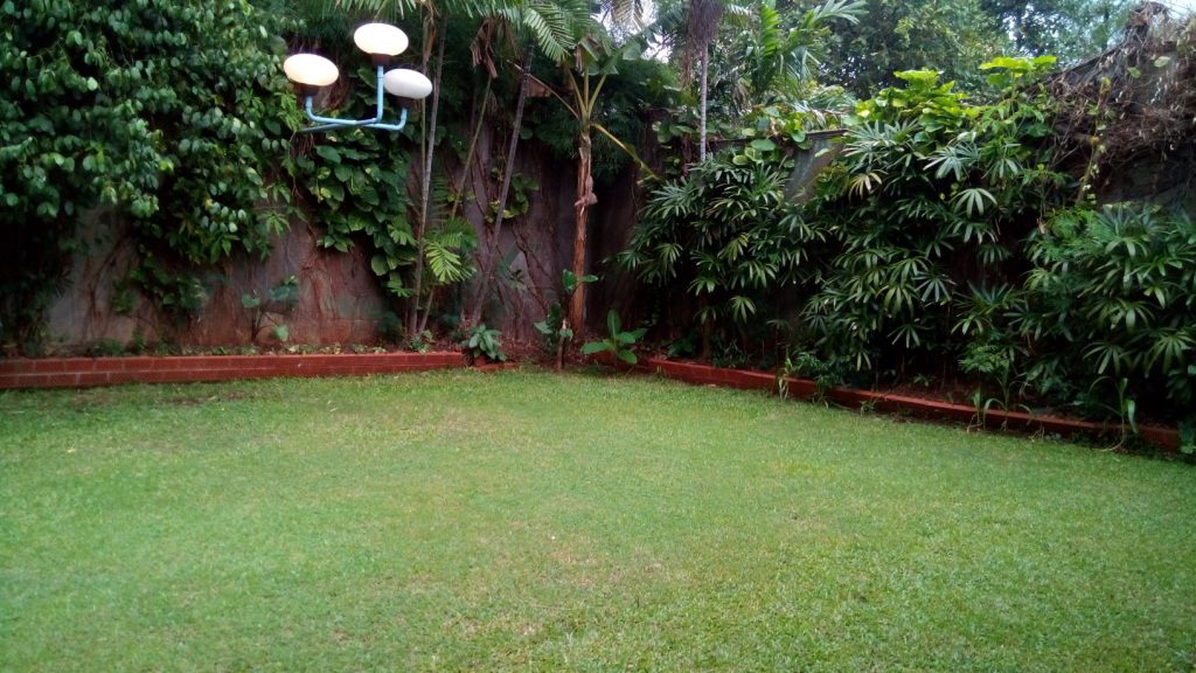 Classic House with Big Garden in Strategic Location of Kemang " The Price Can Be Negotiable "