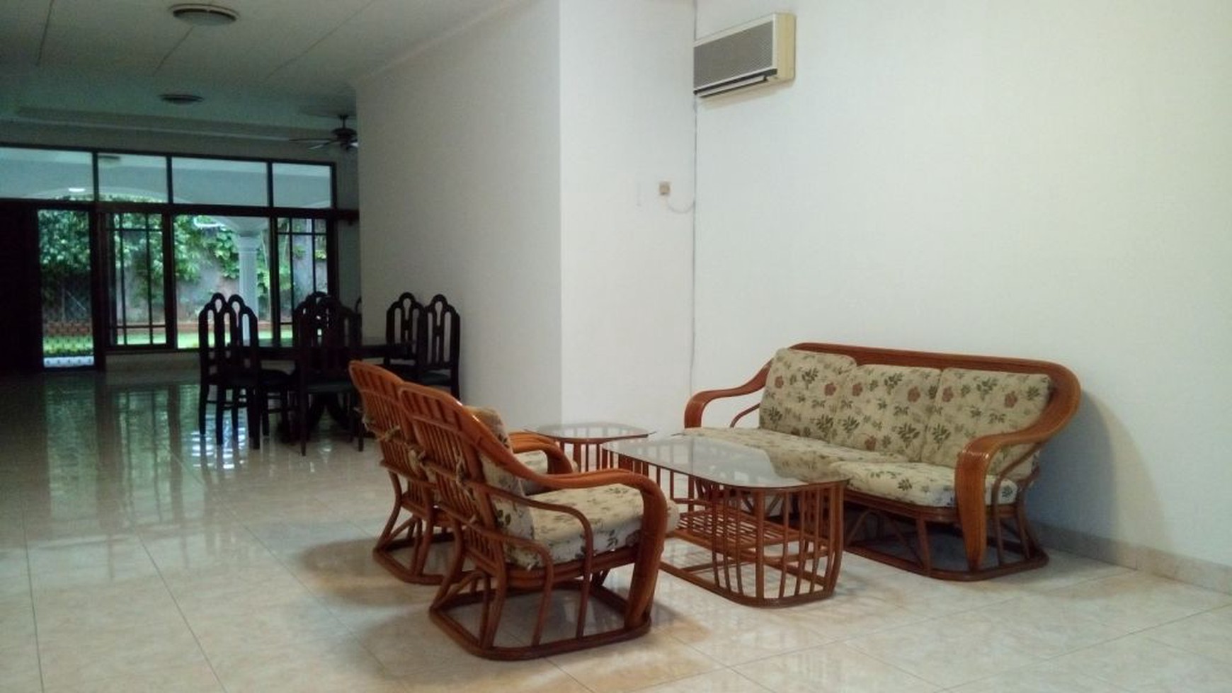 Classic House with Big Garden in Strategic Location of Kemang " The Price Can Be Negotiable "