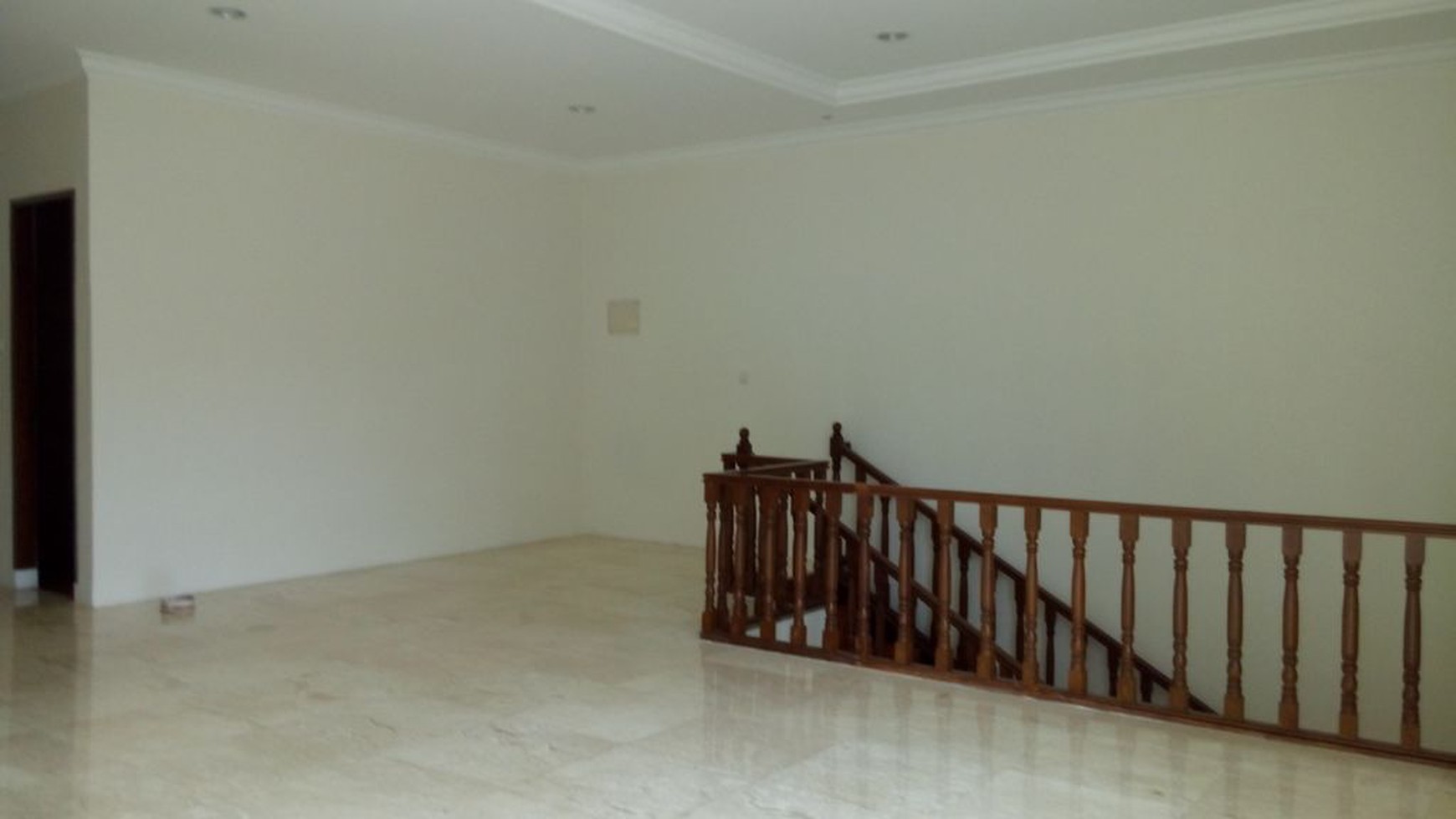 Good House in Strategic Location of Kemang Jakarta "the price can be negotiable"