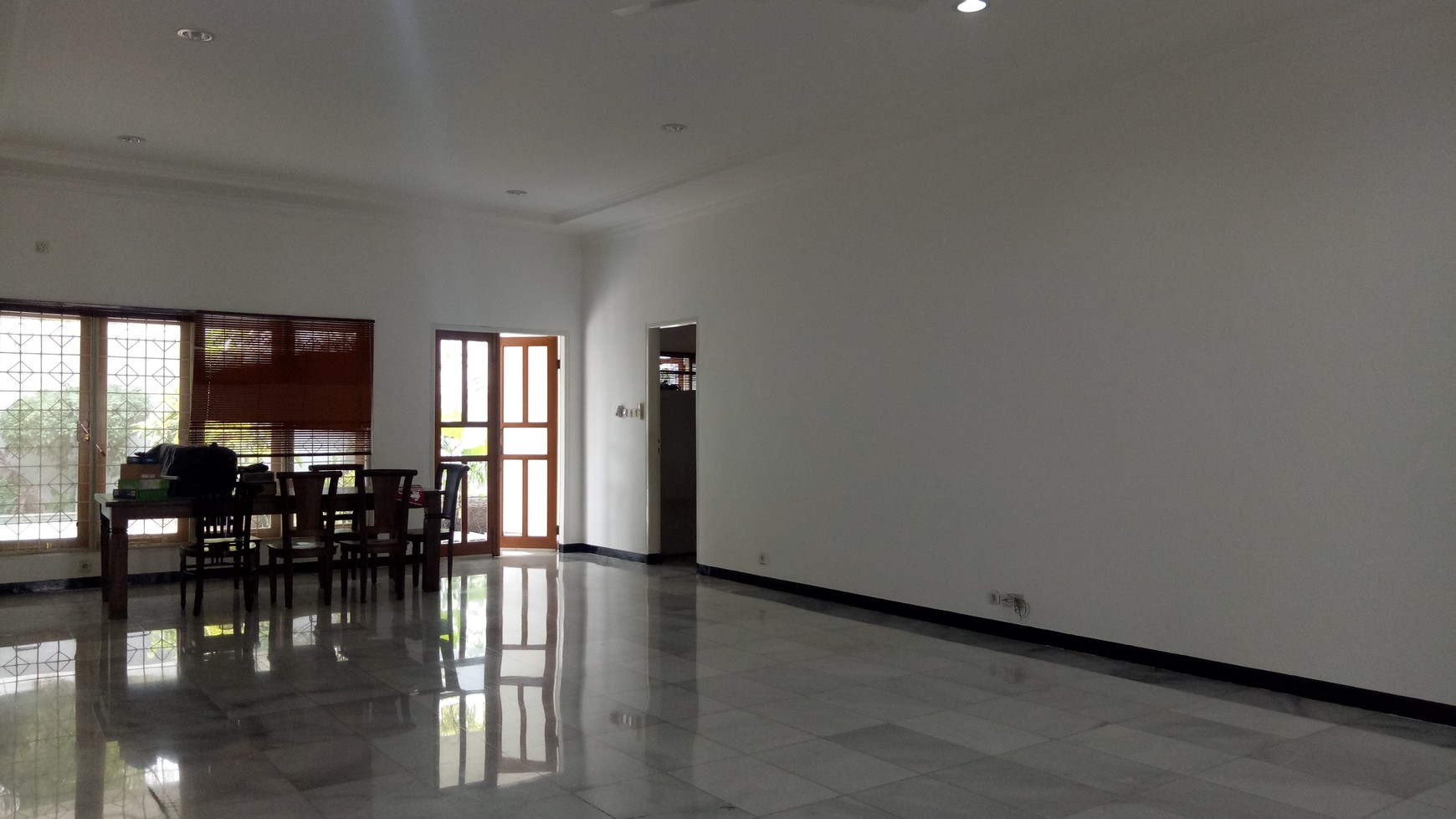 Luxury house in Kemang area ready for rent