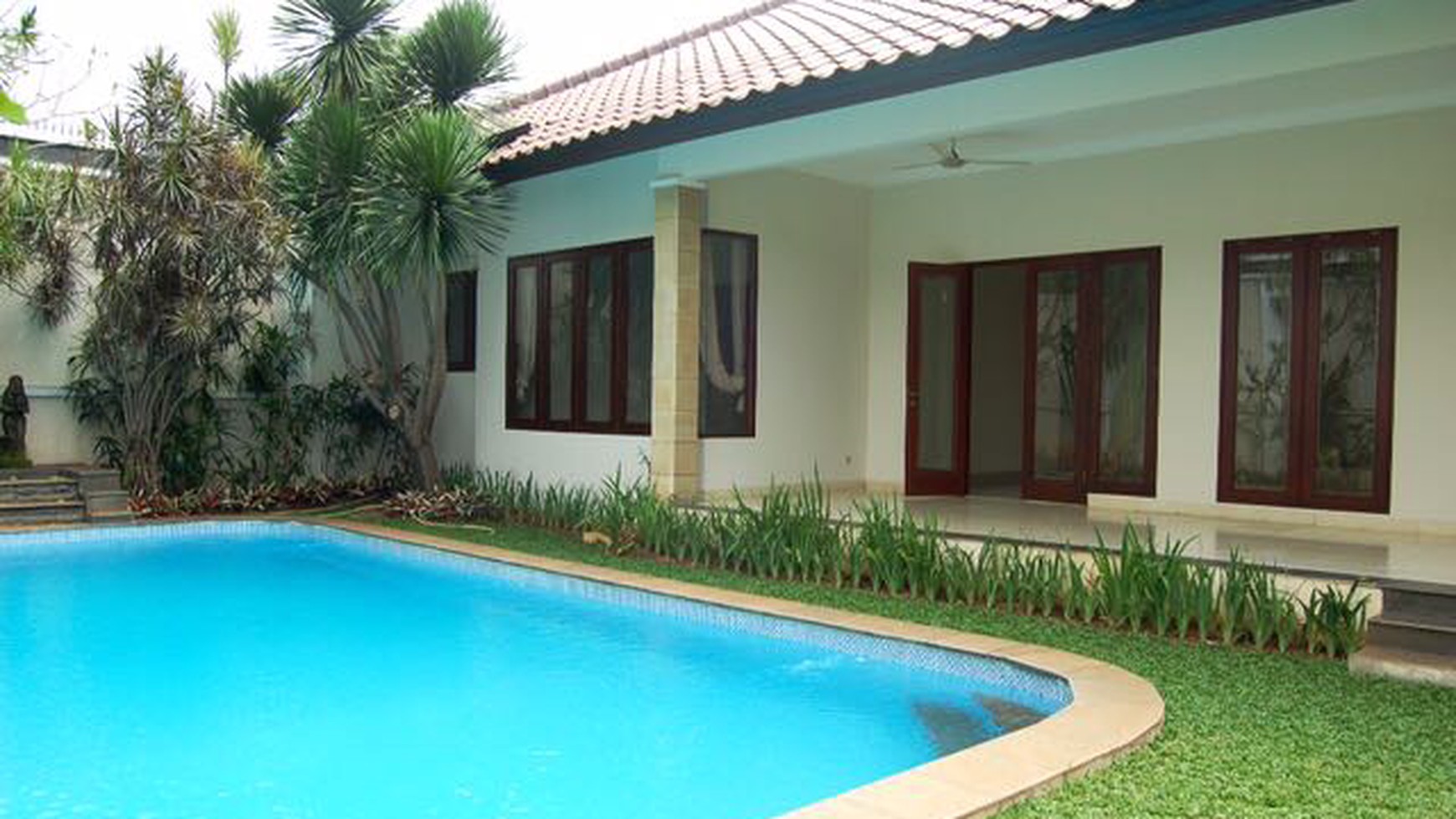 Luxury house in Kemang area ready for rent