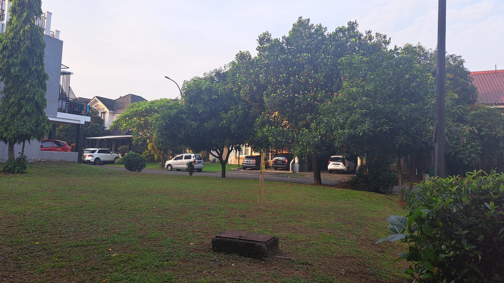 Kavling Hoek Dalam Cluster di Kota Wisata Cibubur