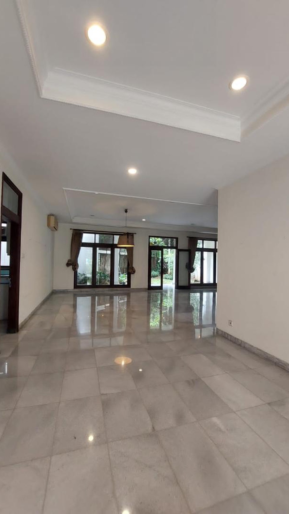 Rumah 2  Lantai Dalam Komplek Cipete Jakarta Selatan